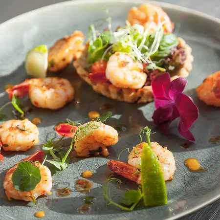 Warminski & Conference 3*