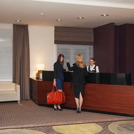 Warminski & Conference