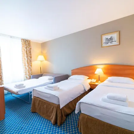 Warminski & Conference