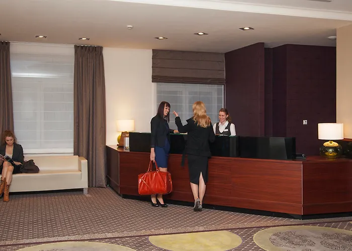 Warminski & Conference