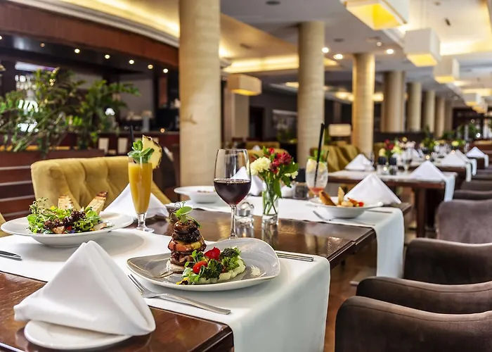 Warminski & Conference אולז'טין